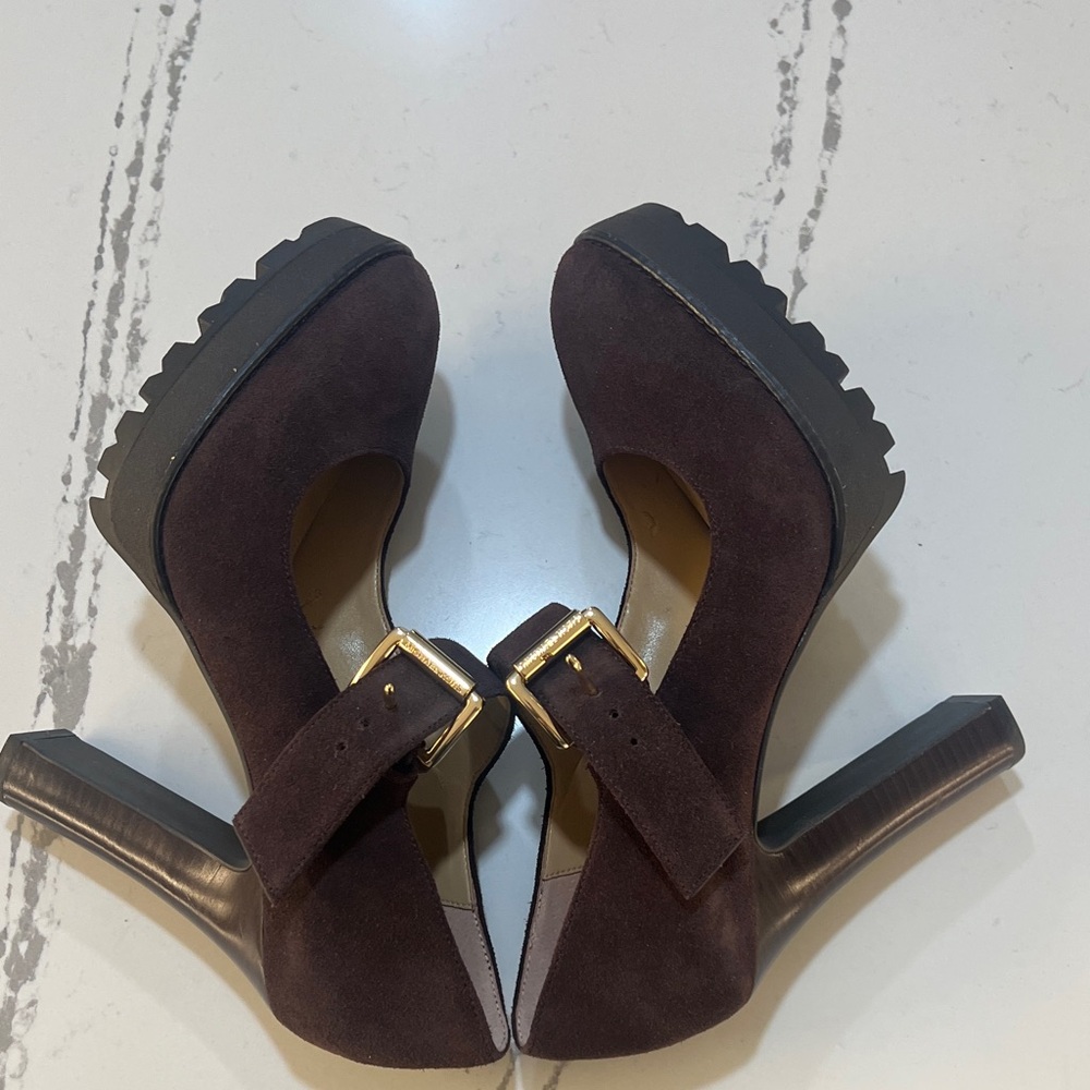 Michael Kors Dark Brown Suede Heels with Gold Buckle Size 7.5 M - Picture 9 of 16